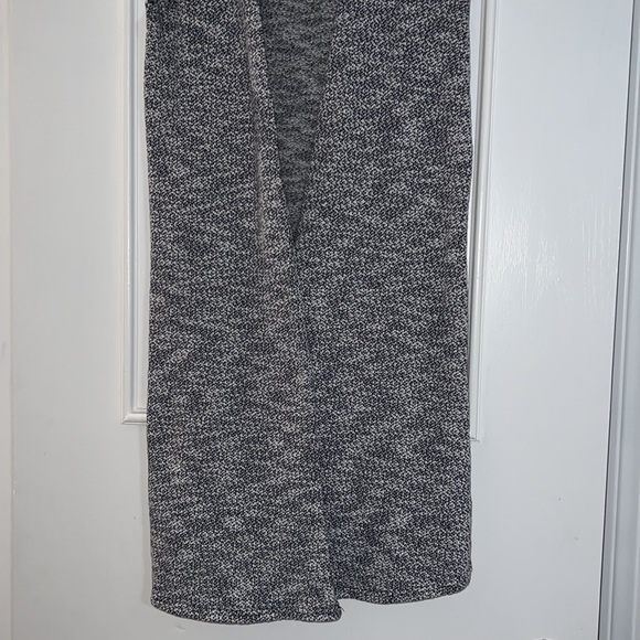 LulaRoe Cardigan Size S Like New - Picture 5 of 5